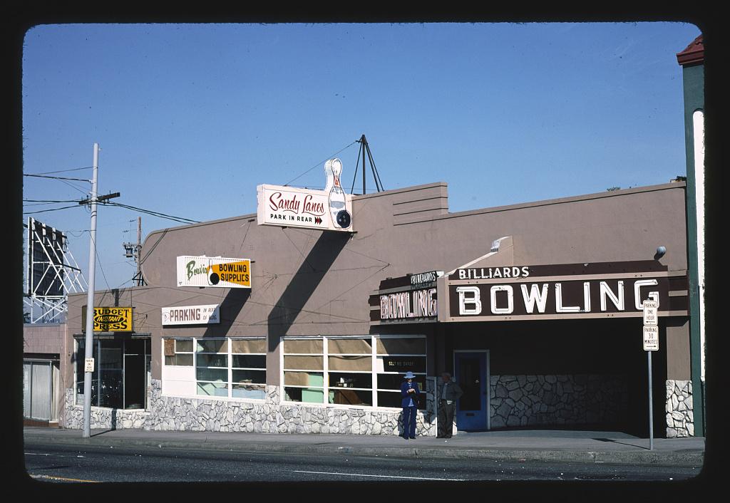 Bowling in Portland, Oregon. 1976.