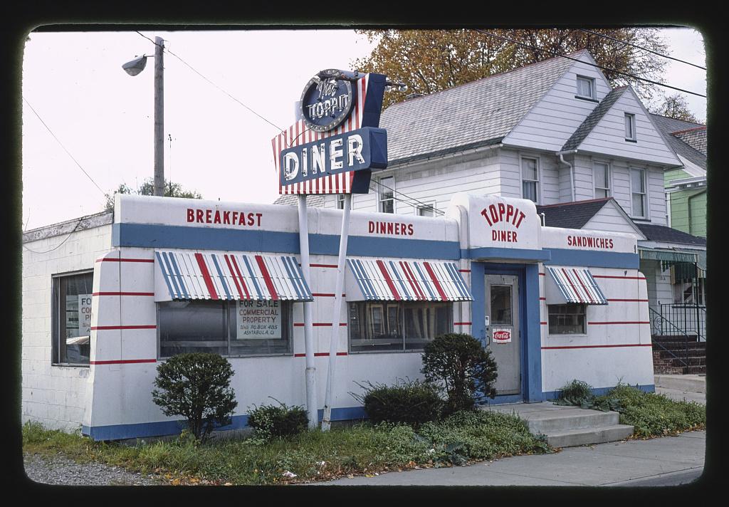 Toppit Diner, Ashtabula, Ohio. 1977.