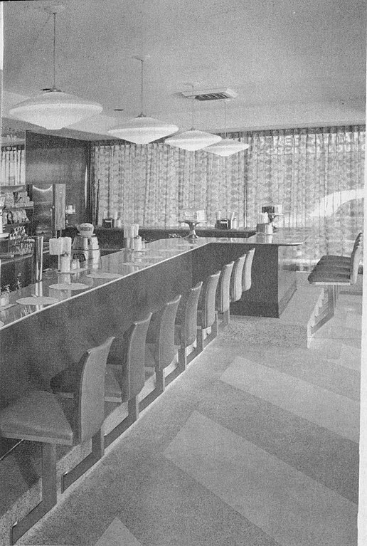 Howard Johnson Chestnut Hill, MA dairy bar