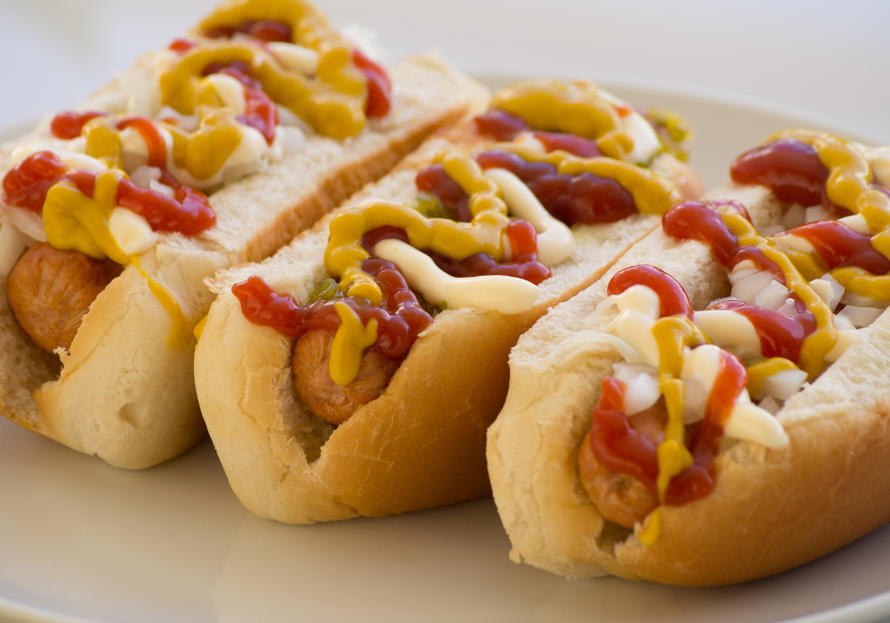 Hot dogs with condiments